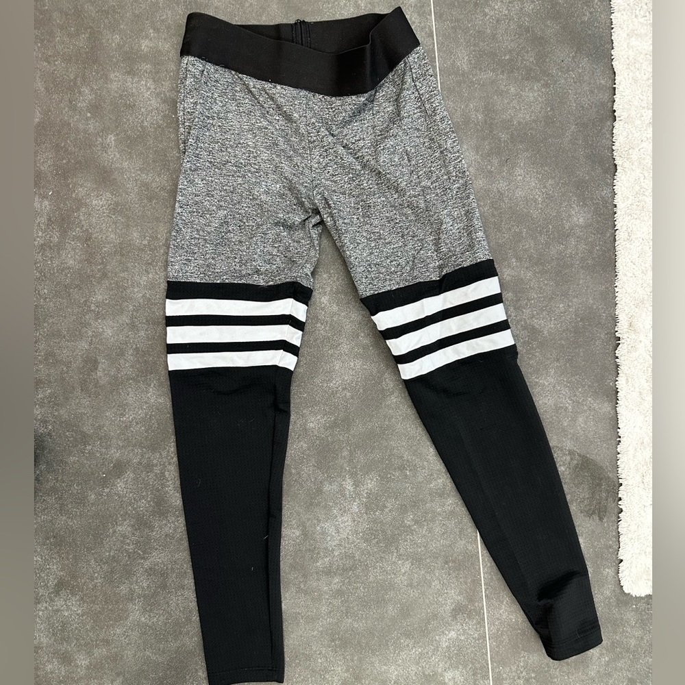 Grey and black bombshell leggings